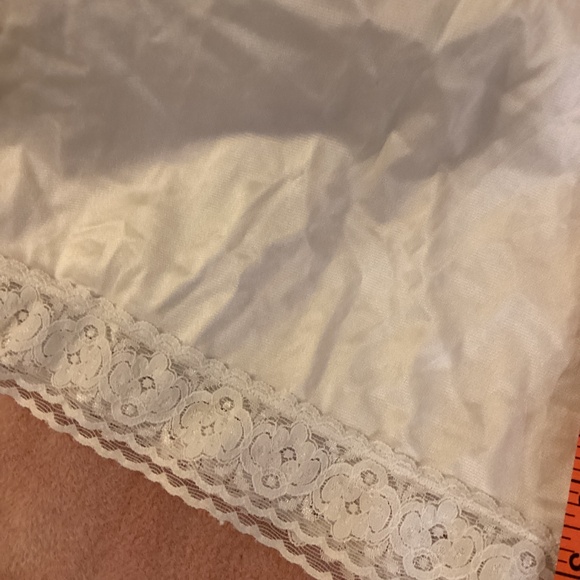 Vintage Vanity Fair slip/nightgown/slip dress - Picture 8 of 8